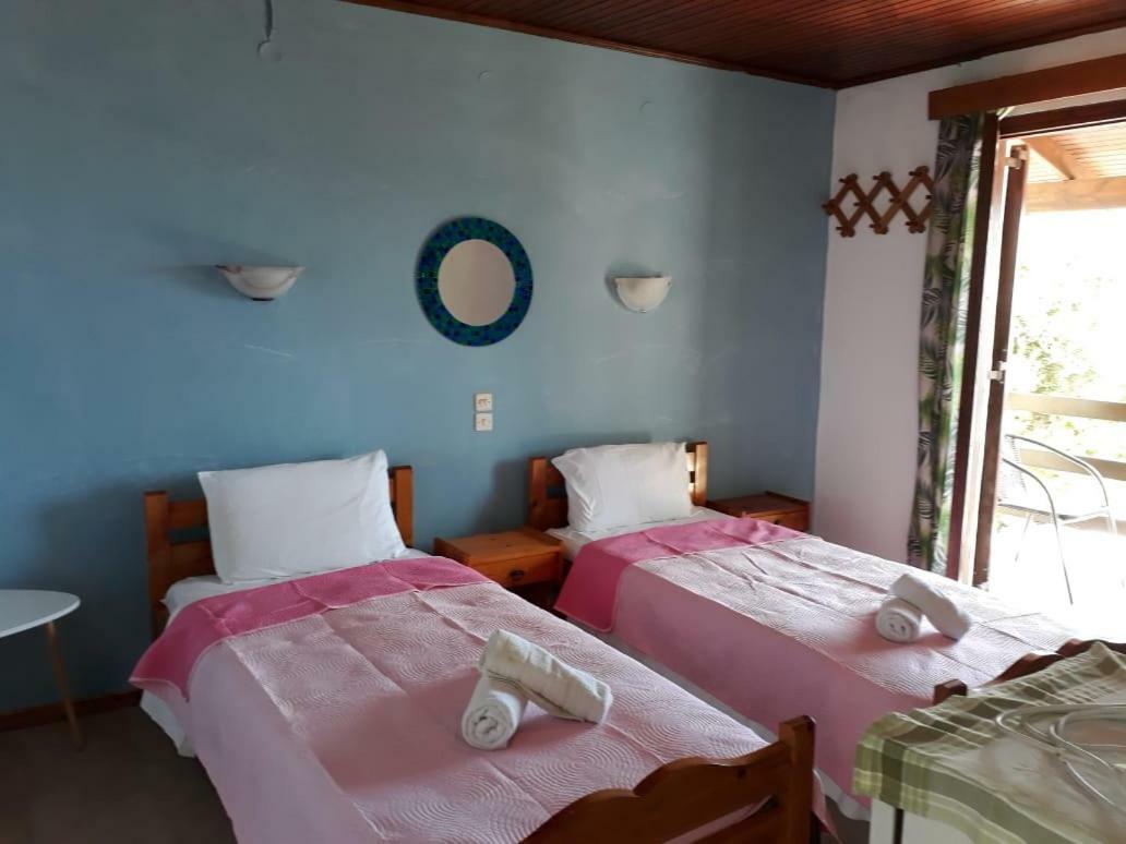 Sol E Mar Sea Side View Guesthouse Perama  Exterior foto